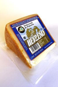 QUESO CURADO PIMENTÓN CUÑA